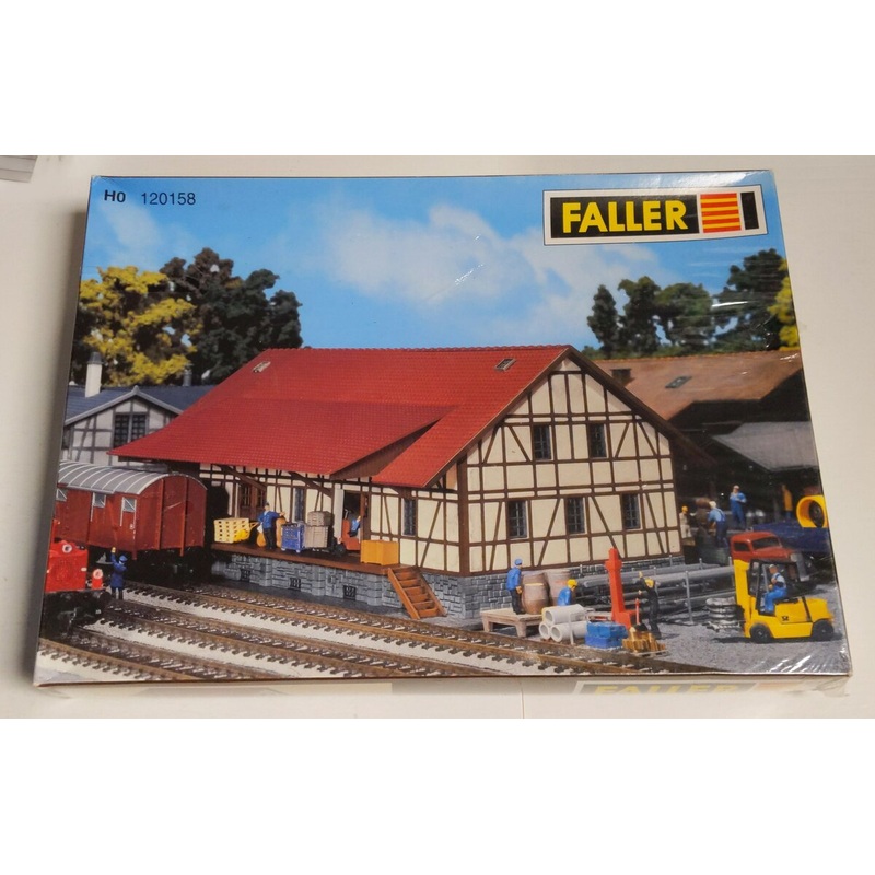 Faller 120158 HO Scale Magazyn Towarowy (Storefront) Model Building Kit