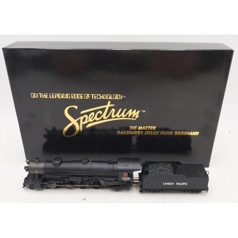 Bachmann 81603 HO UP USRA Light 4-8-2 Mountain Steam Locomotive & Tender #7009 EX/Box