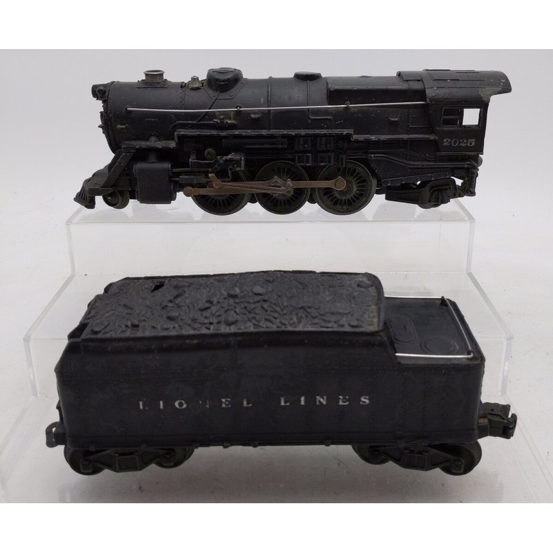Lionel 2025 Vintage O 2-6-2 Die-Cast Steam Locomotive & 6466WX  Tender VG
