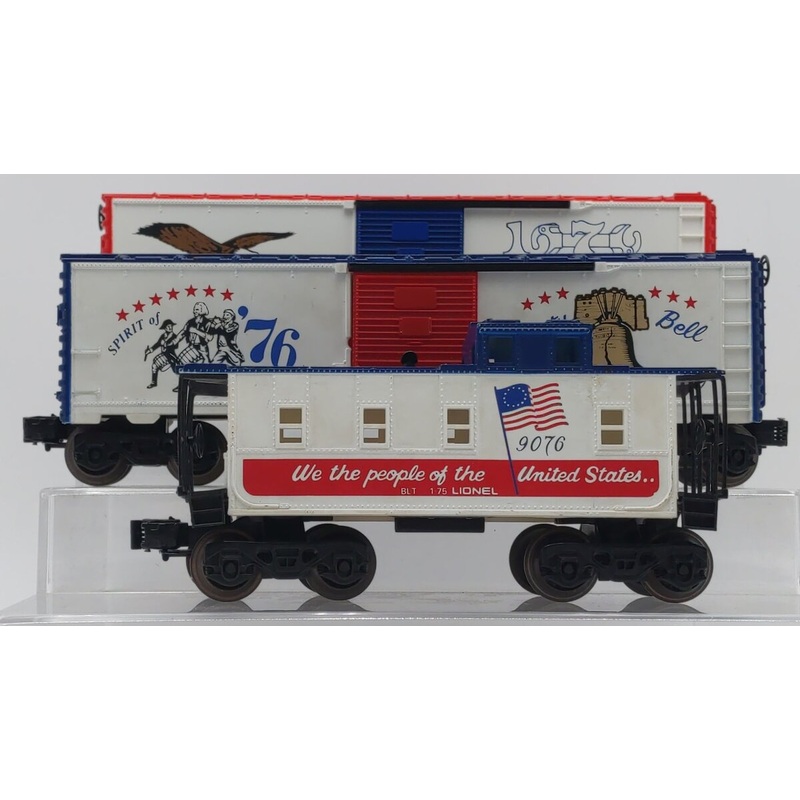 Lionel O Scale Assorted Box Cars & Caboose #9700-1976, #6-9760, 6-9076 [3] EX