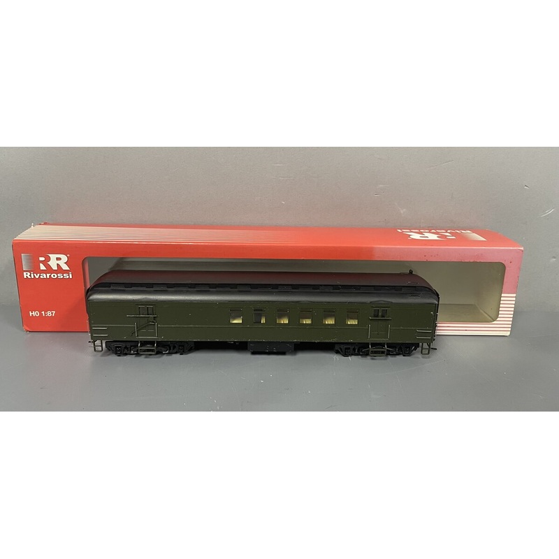 Rivarossi HR4208 HO Painted, Unlettered 60′ Heavyweight Railway Post Office LN/Box