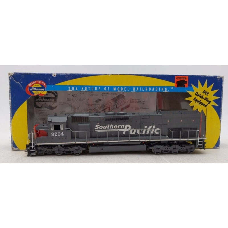 Athearn 91613 HO Scale Southern Pacific EMD SD45T-2 Diesel Locomotive #9254 VG/Box
