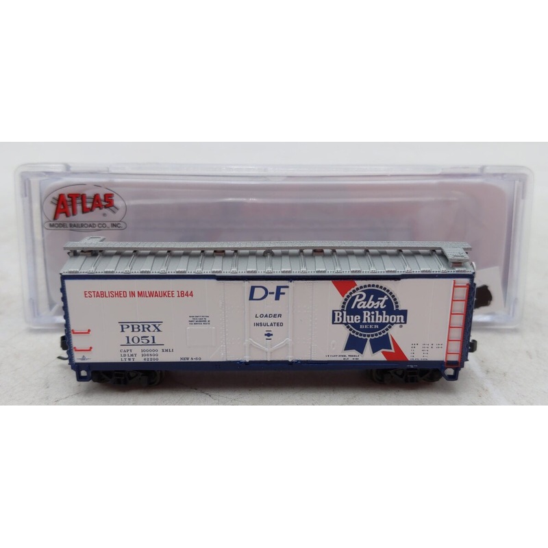 Atlas 50005647 N Pabst Blue Ribbon 40′ Plug Door Box Car #1051 VG/Box