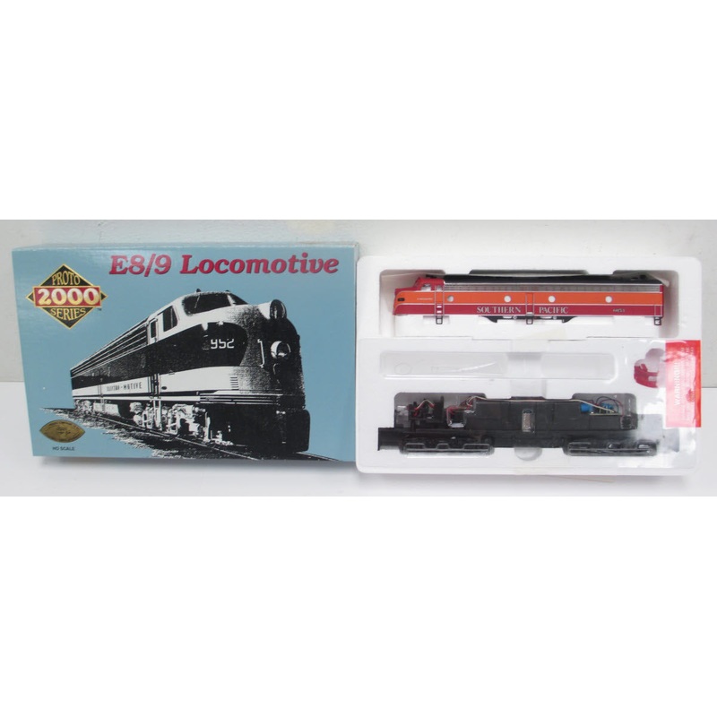 Proto 2000 8047 HO Life-Like Southern Pacific EMD E8/9 Diesel Locomotive # 6053 LN/Box