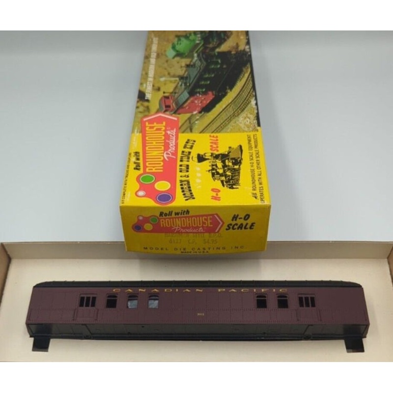 Roundhouse 6127 HO Scale Canadian Pacific Harriman Style RPO Car Kit
