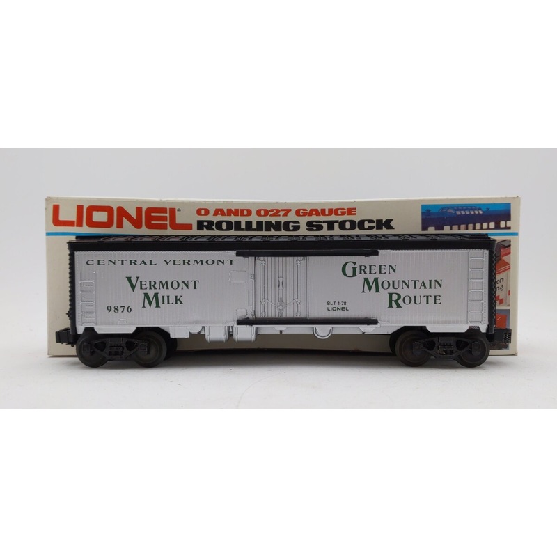 Lionel 6-9876 O Gauge Central Vermont Billboard Refrigerator Car VG/Box