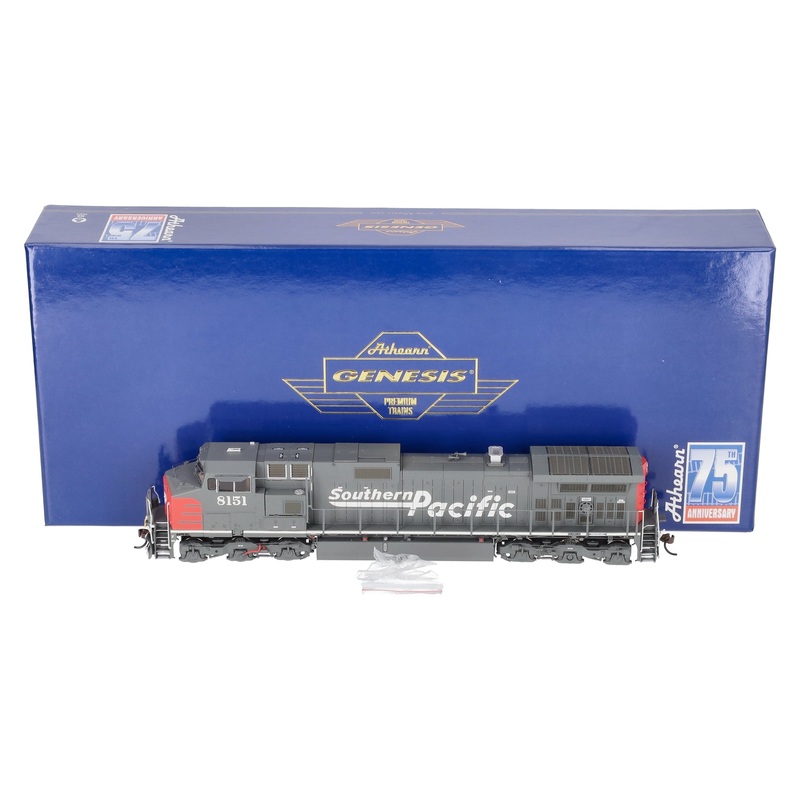 Athearn G31642 HO Scale G2 Dash 9-44CW Locomotive  w/DCC & Sound #8151 NIB