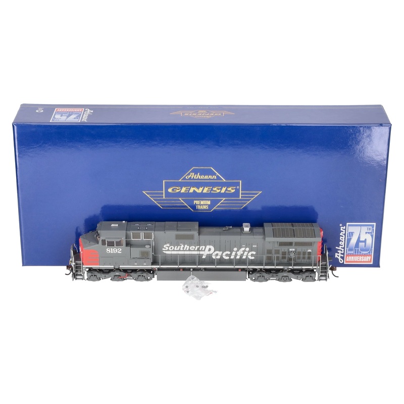 Athearn G31643 HO SP G2 Dash 9-44CW Locomotive w/DCC & Sound #8192 NIB