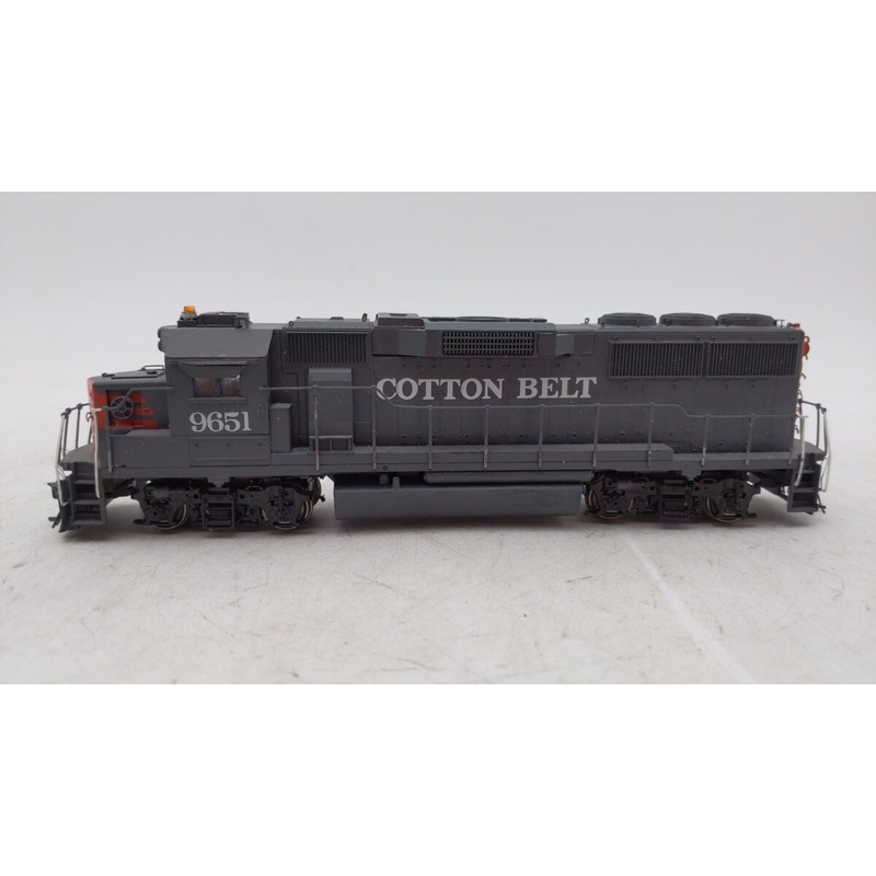 Athearn HO Scale Cotton Belt GP60 Powered Diesel Locomotive SSW #9651 EX