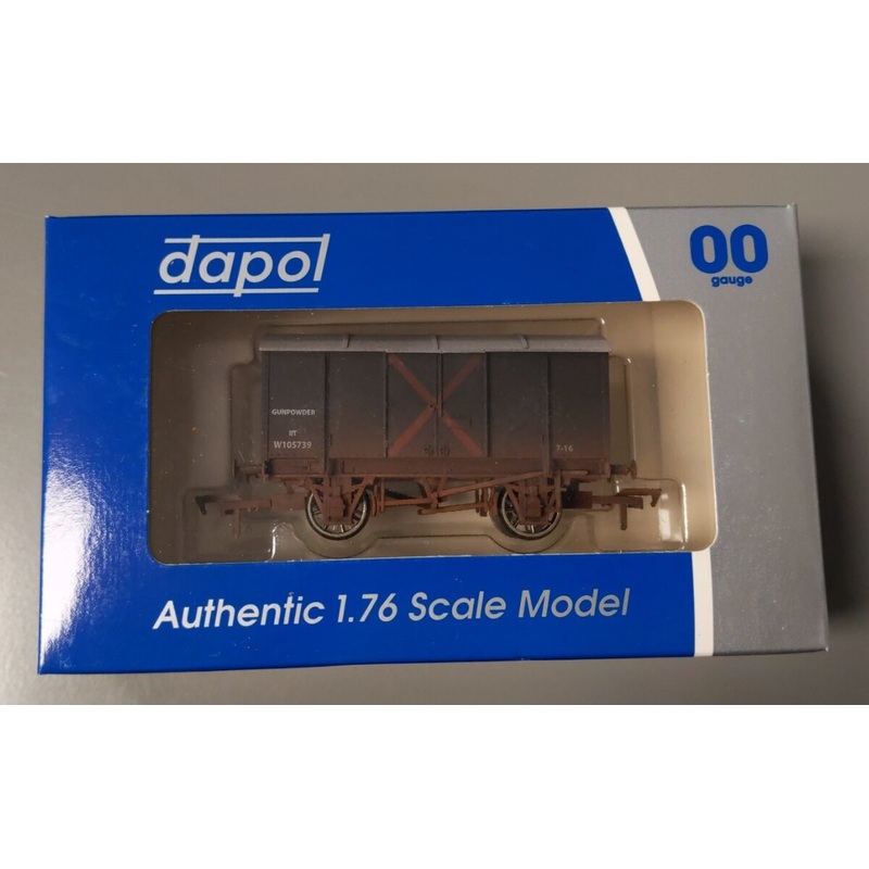 Dapol 4F-013-002 OO Gauge Weathered Great Western Railway Gunpowder Van #105739 LN/Box