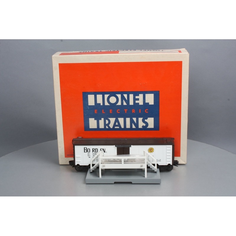 Lionel 6-9220 O Gauge Borden Operating Milk Car #9220 with Platform NIB
