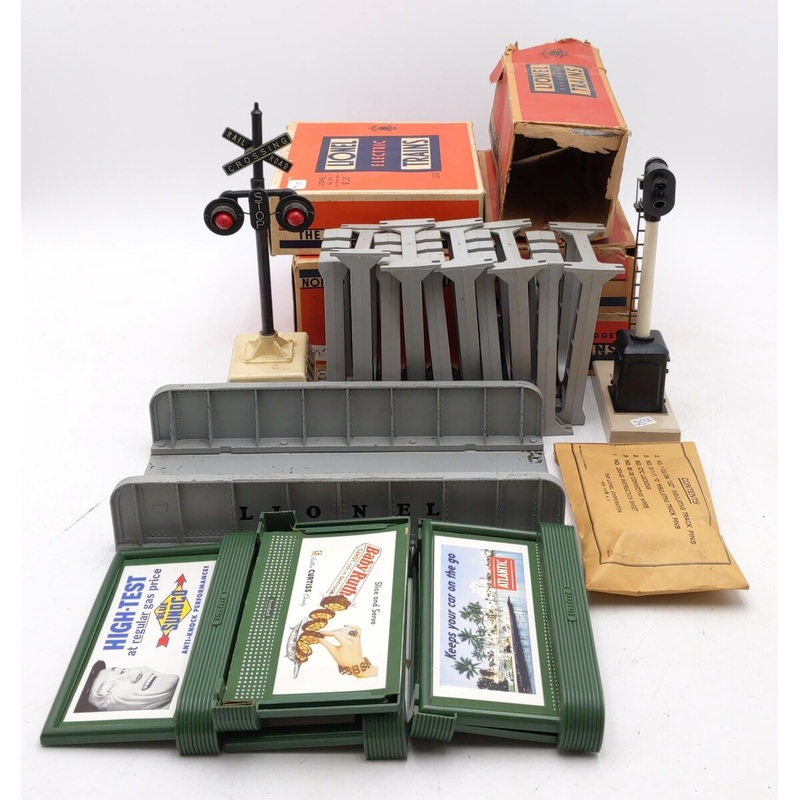 Lionel O Vintage Assorted Accessories [5] VG/Box