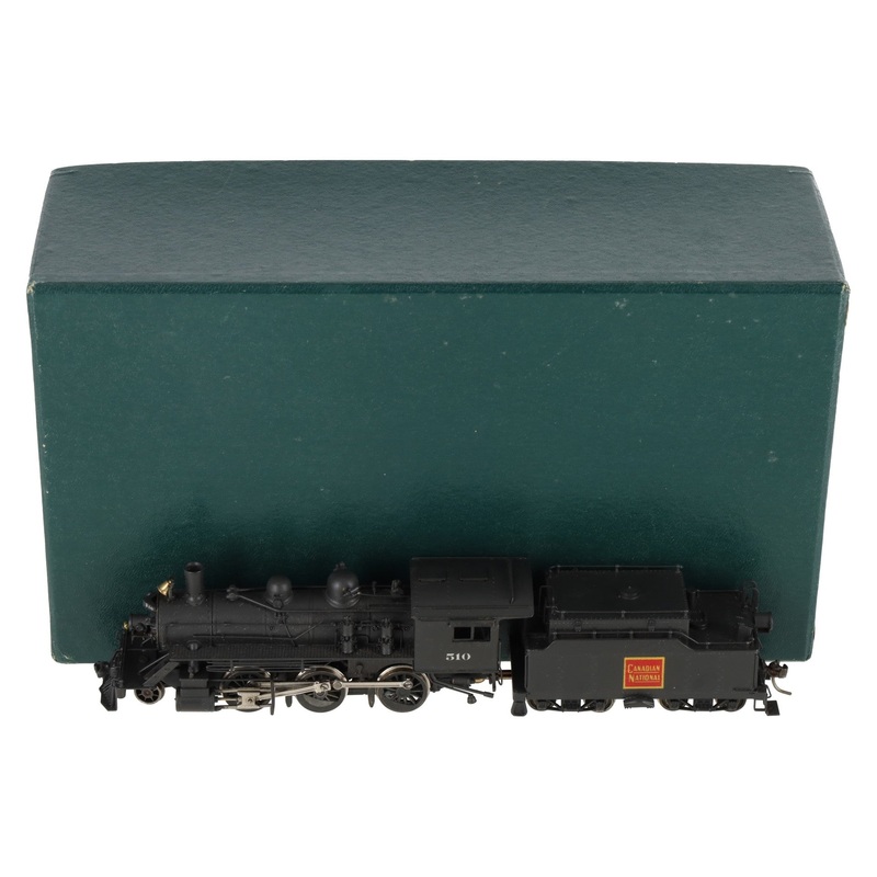 Toby HO BRASS CNR 2-6-0 Steam Locomotive & Tender – painted VG/Box