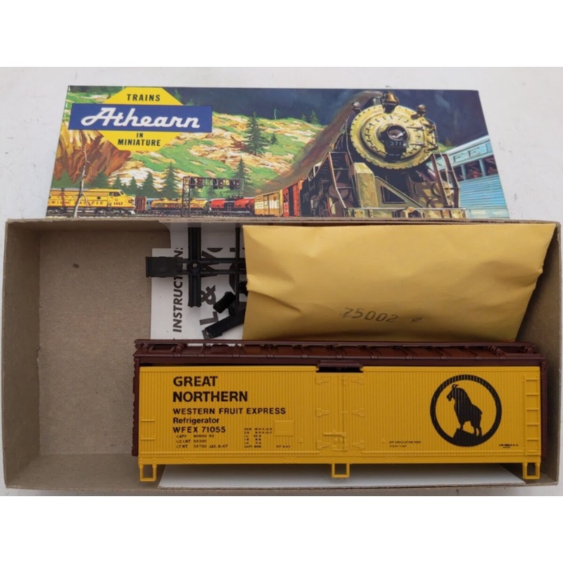 Athearn 5216 HO WFEX/Great Northern 40′ Wooden Reefer # 71055 Kit