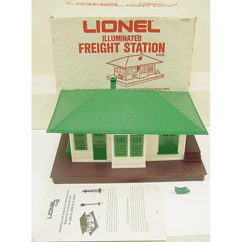 Lionel 6-2133 O Illuminated Freight Station EX/Box