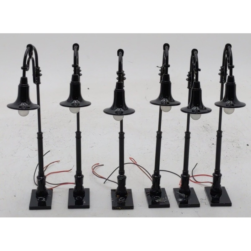 Lionel 6-22948 O Scale Gooseneck Street Lamps (Set of 6) EX