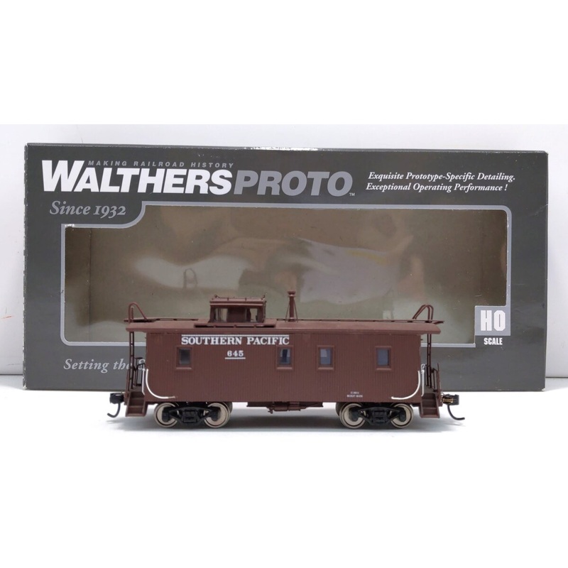 Walthers 920-103105 HO Southern Pacific 30′ Class C-30-1 Wood Caboose RTR #645 NIB