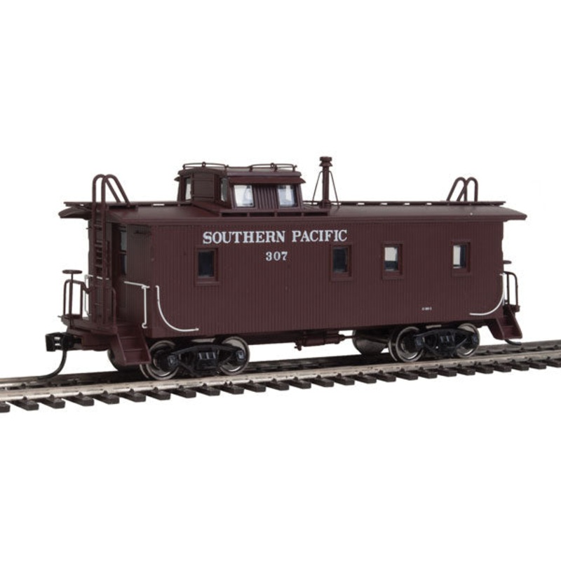 Walthers 920-103108 HO Southern Pacific 30′ Class C-30-1 Wood Caboose RTR #307 LN/Box