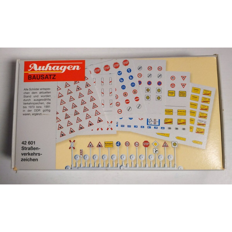 Auhagen 42601 HO/TT Scale Assortment of Road Signs Plastic Accessory Signs Kit