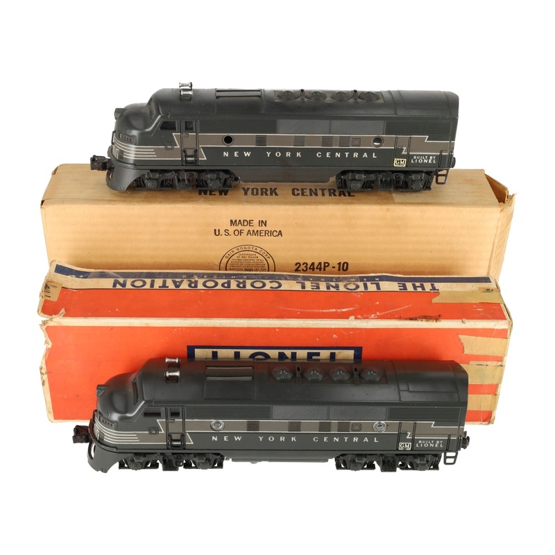 Lionel 2344 Vintage O New York Central F-3 AB Diesel Locomotive Set VG/Box