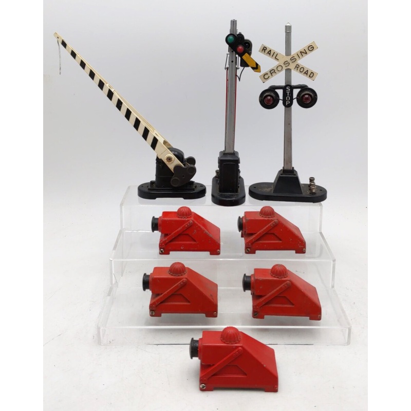 Lionel Vintage O Assorted Accessories [8] VG