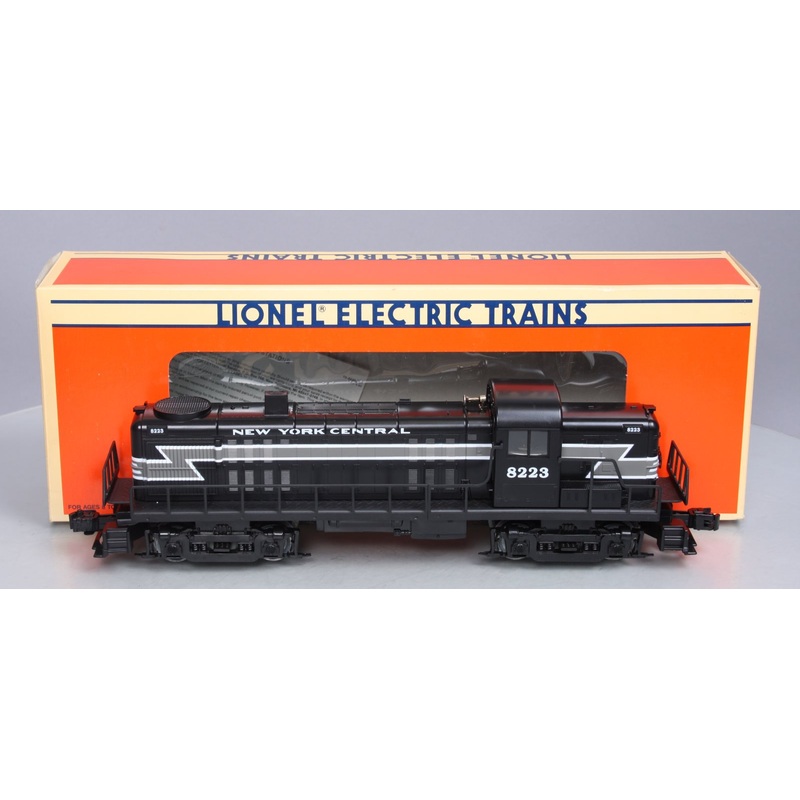 Lionel 6-18835 O New York Central Alco RS-3 Diesel Locomotive #8223 EX/Box
