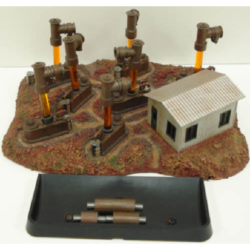 Lionel 6-24112 O Gauge Oil Field With 7 Oil Wells & Bubble Tubes EX