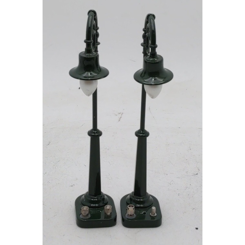 MTH 30-1057 #58 O Scale Single Arc Pea Green Lamp Set (Pack of 2) EX