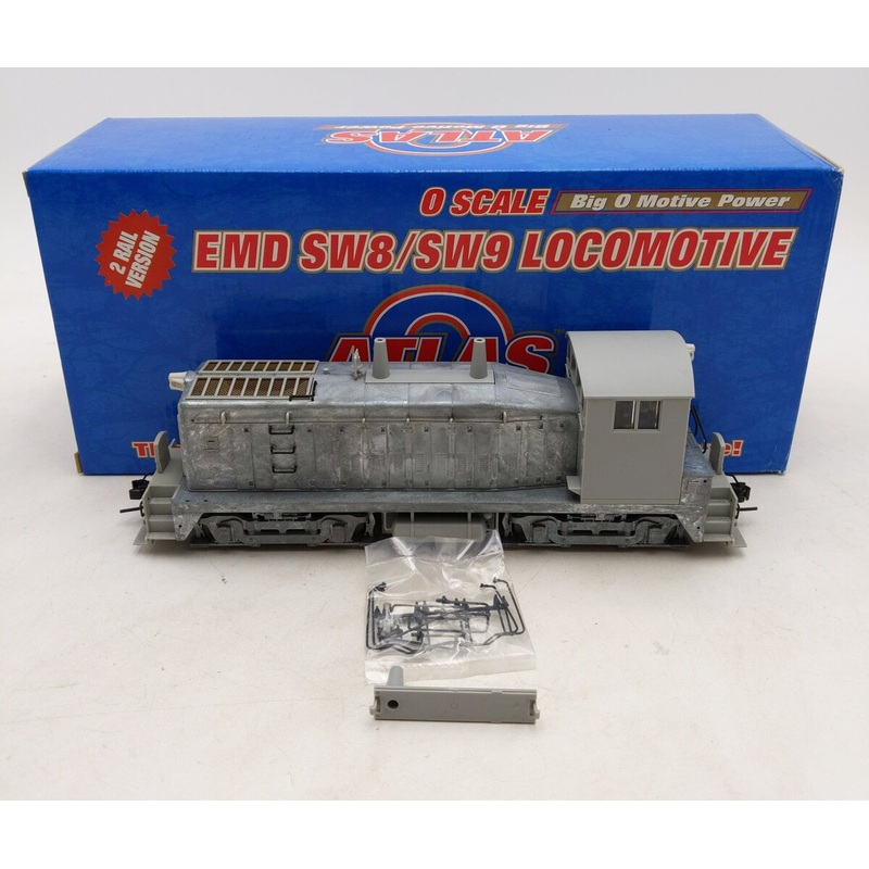 Atlas 6150 O Undecorated EMD SW8/9 Diesel Locomotive -2 Rail NIB