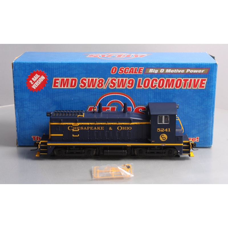 Atlas 6177-1 C&O EMD SW9 Diesel Locomotive #5241 – 2 Rail NIB