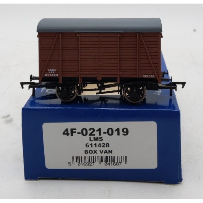 Dapol 4F-021-019 OO Gauge LMS Box Van #611428 LN/Box