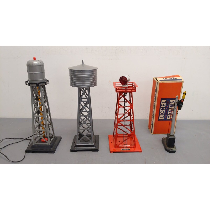 Lionel & Marx Vintage O Assorted Towers: 151, 494 [4] VG