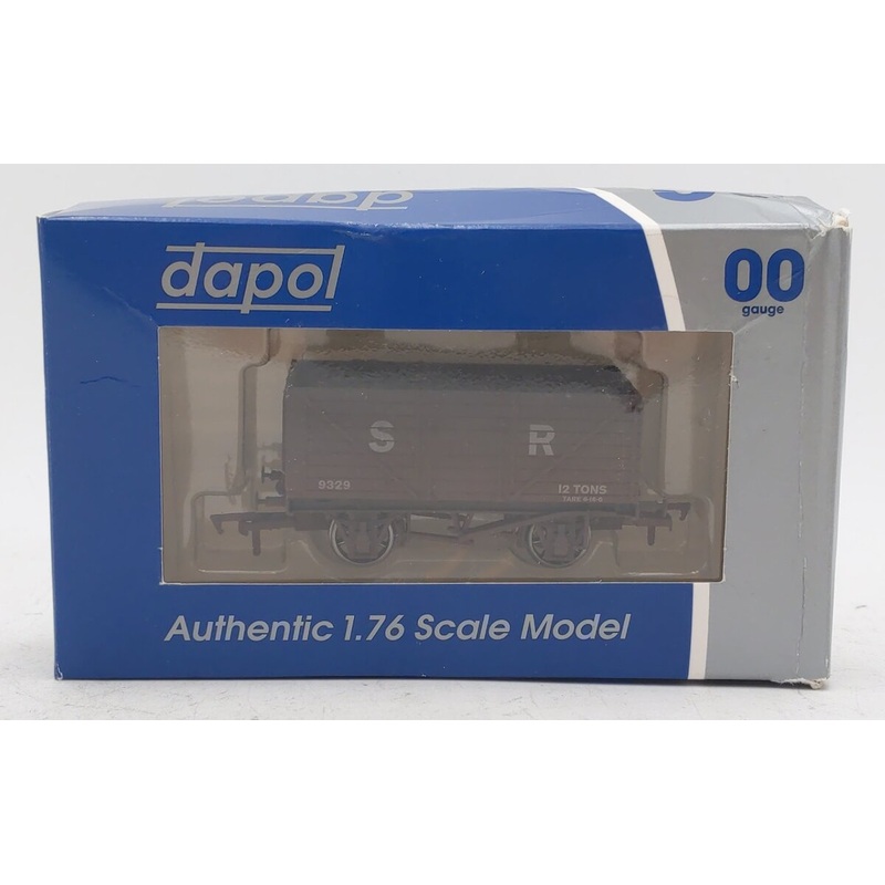 Dapol 4F-080-006 OO Gauge Southern Railway 8 Plank Hopper Car w/ Load #9329 LN/Box