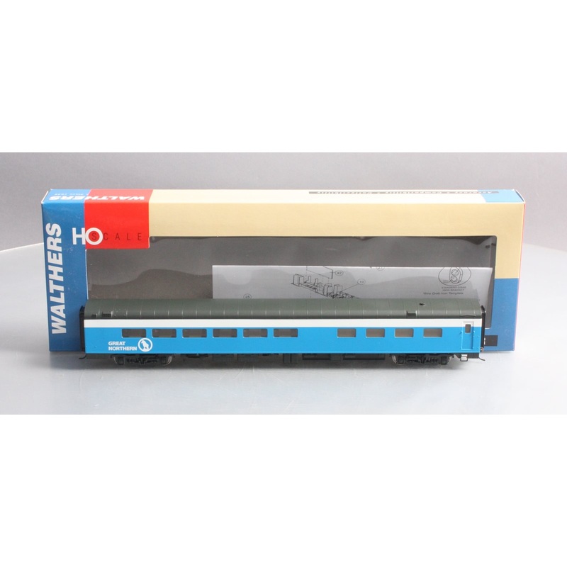 Walthers 932-9080 HO Scale Great Northern Passenger Car NIB