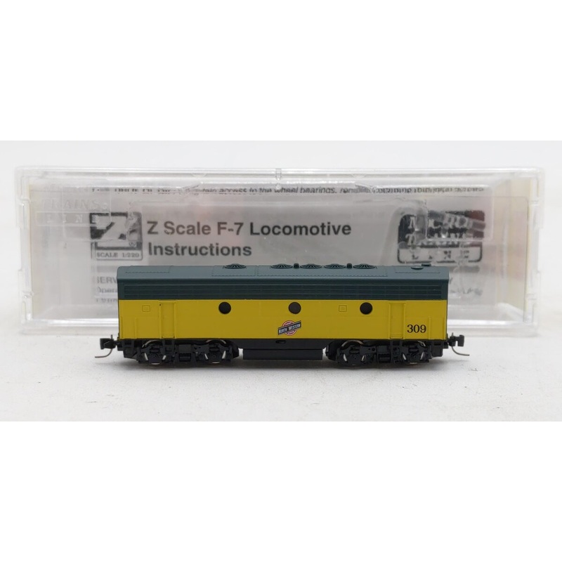 Micro-Trains 98002381 Z Scale C&NW EMD F7B Powered Diesel – Standard DC #309 EX/Box