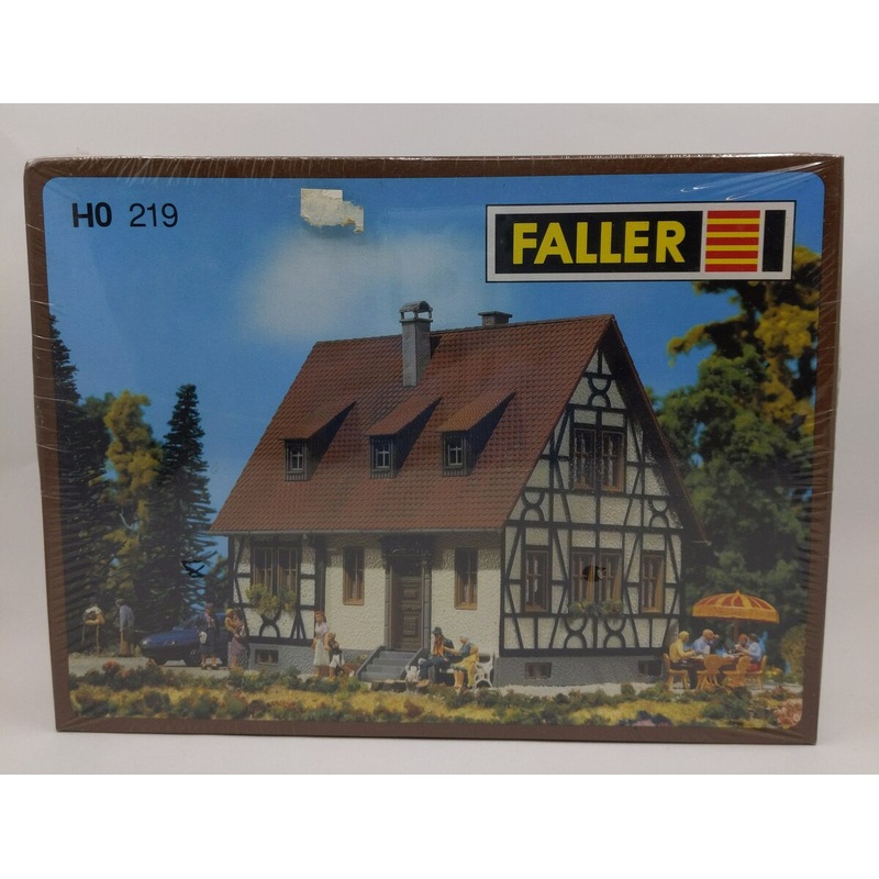 Faller D-78148 #219 HO Half Timber House