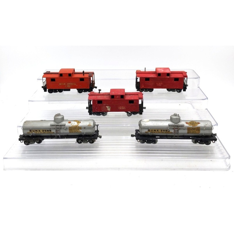 Lionel Vintage HO Scale Assorted Freight Cars [5]