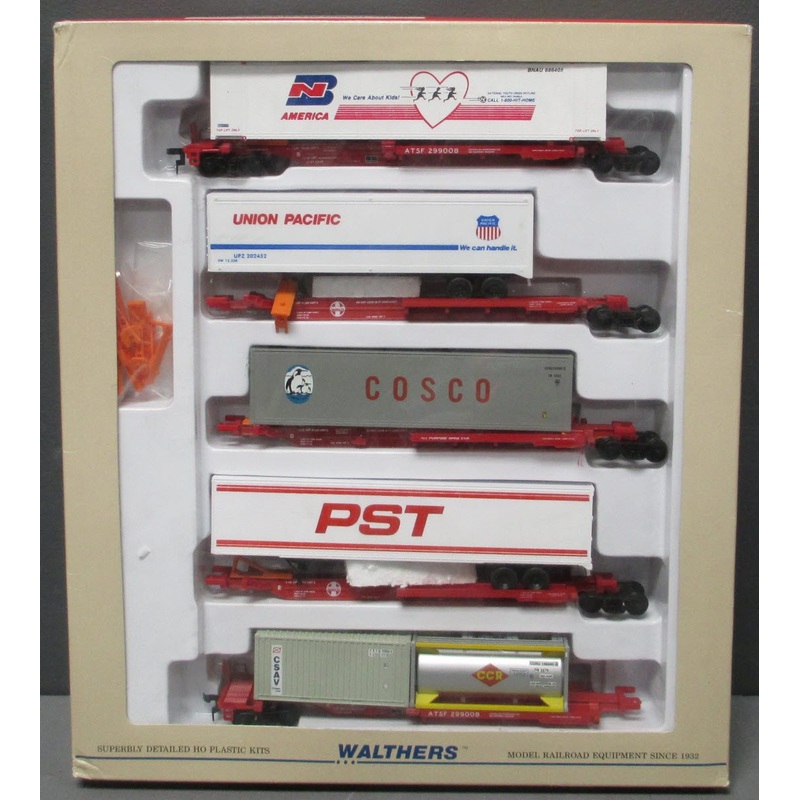 Walthers 932-13933 HO Santa Fe Ready To Run All-Purpose Spine Cars w/Containers  LN/Box