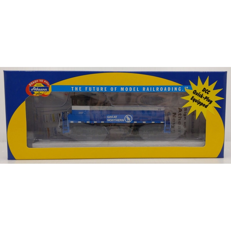 Athearn 95833 HO Scale Great Northern SW1500 Diesel Locomotive #207 MT/Box