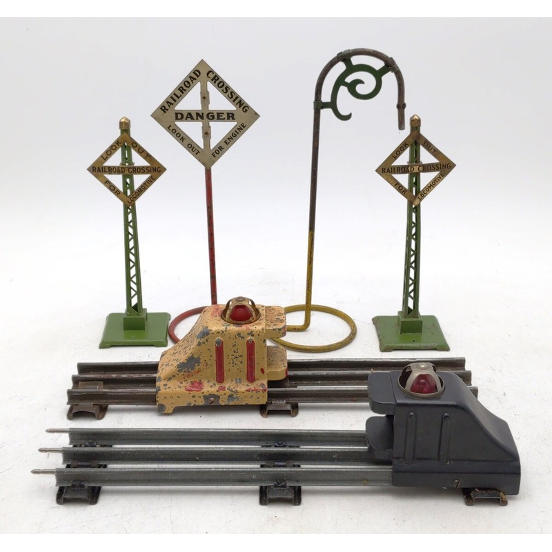 Lionel O Vintage Assorted Accessories [6]