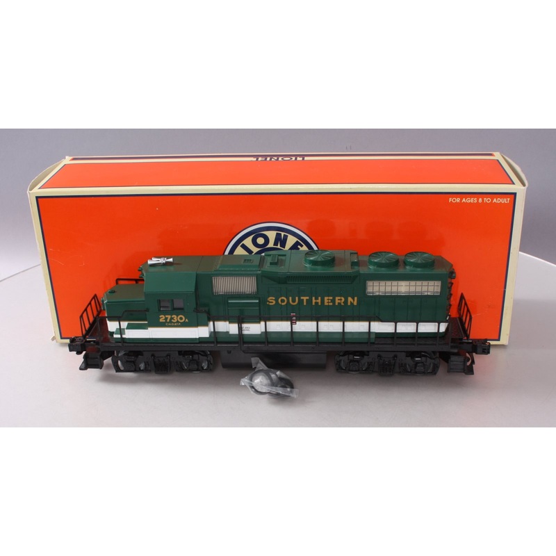 Lionel 6-28843 O Gauge Southern GP-38 Diesel Locomotive #2730 LN/Box