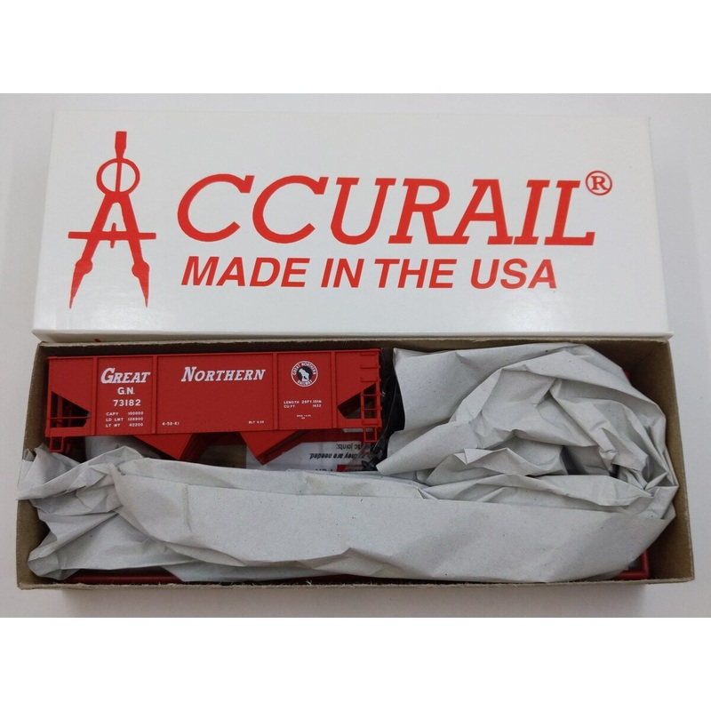 Accurail 2352 HO Great Northern Canton Twin Hopper Kit #73182