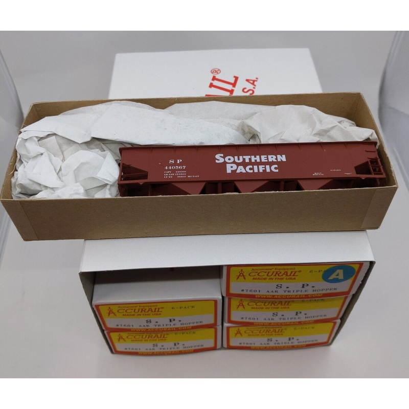 Accurail 7601 Southern Pacific AAR Tripple Hopper Kit (6pk)