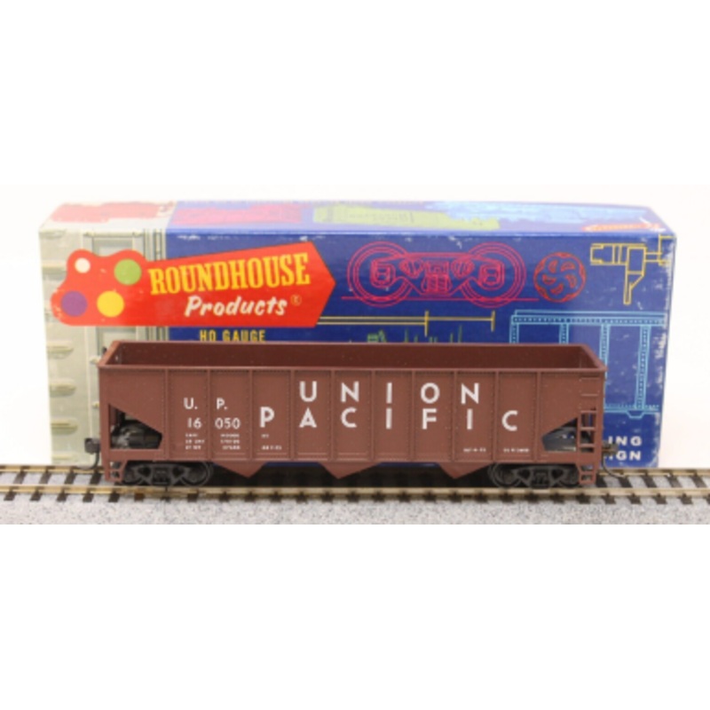 Roundhouse 1494 HO Union Pacific 3-Bay Hopper Car #16050 Kit