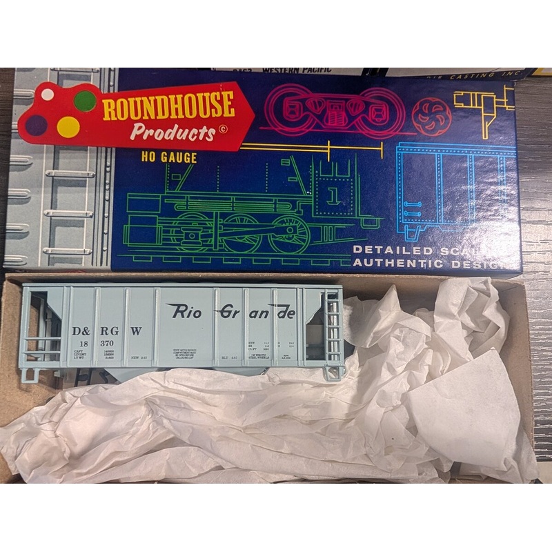 Roundhouse 3233 HO D&RGW Covered Hopper Car #18370 Kit
