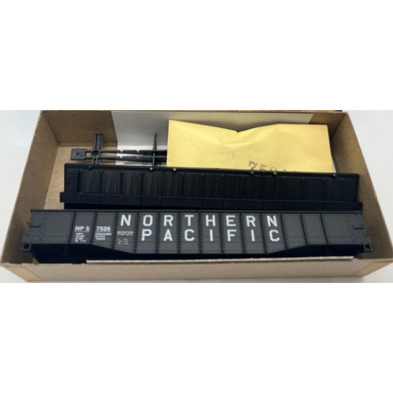 Athearn 01668 HO Scale Northern Pacific 50′ Covered Gondola Kit