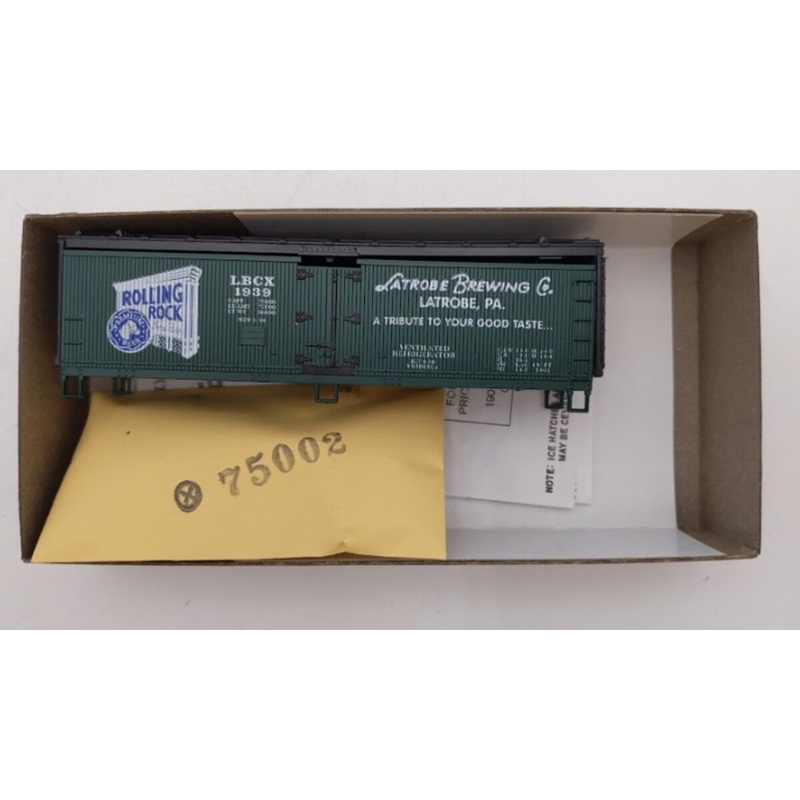 Athearn 1939 HO LBCX/Rolling Rock 40′ Wood Side Ice Bunker Reefer Kit