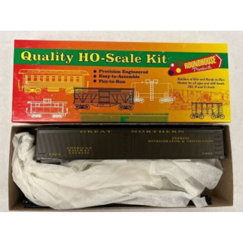 Roundhouse 07903 HO American Railway Express 50′ Express Reefer #1903 Kit