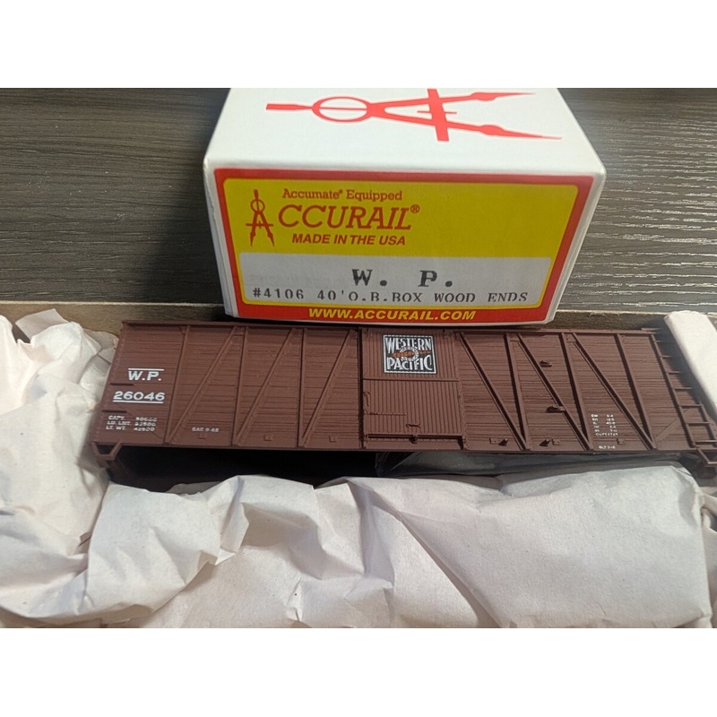 Accurail 4106 HO Western Pacific 40′ O.B. Boxcar #26046 w/Wood Ends Kit