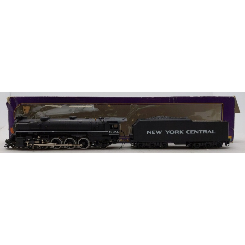 IHC M972 HO NY Central Type B Locomotive and Tender #3024 EX/Box